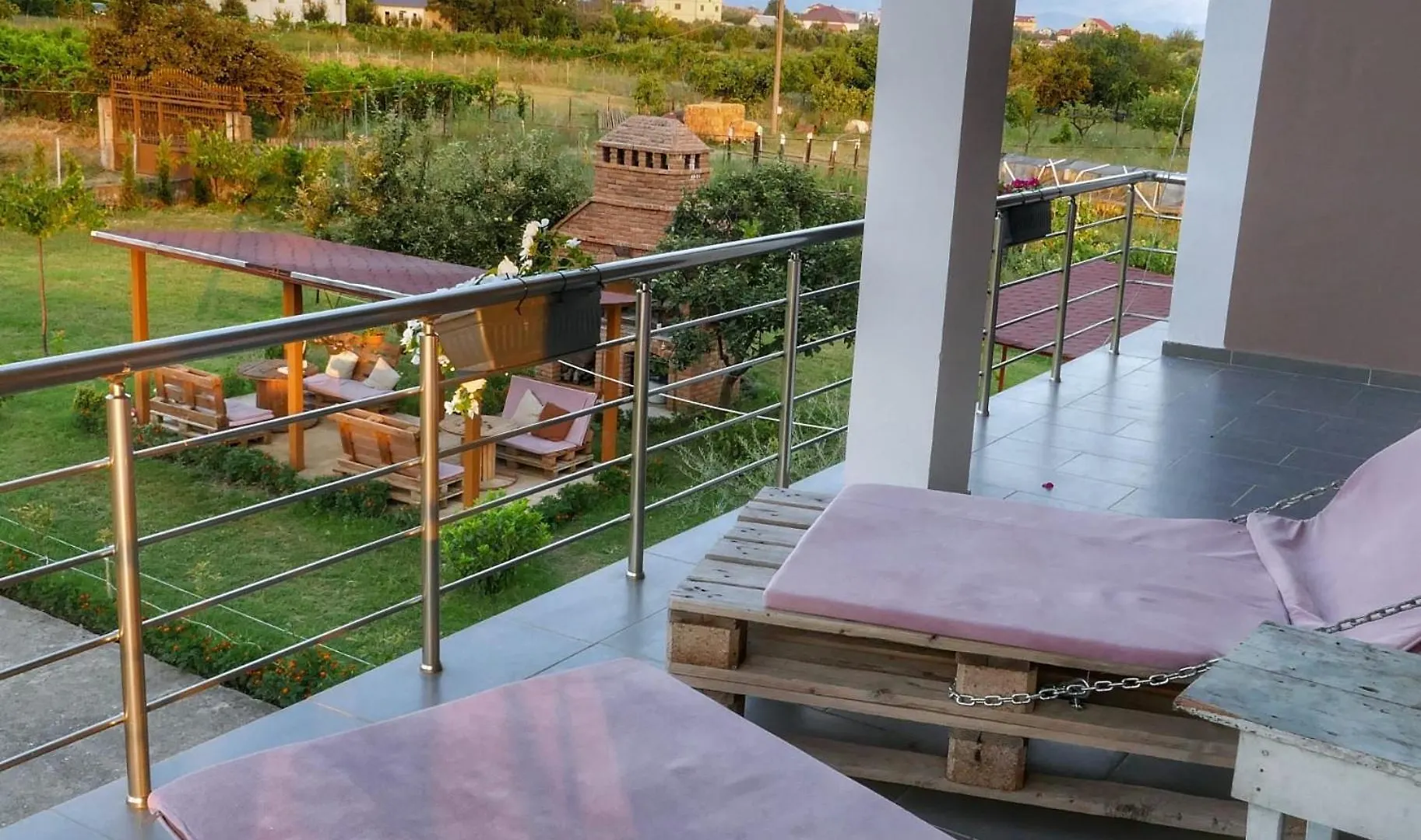 Nocleg ze śniadaniem Hotel Villa Ballkan Grilë Albania