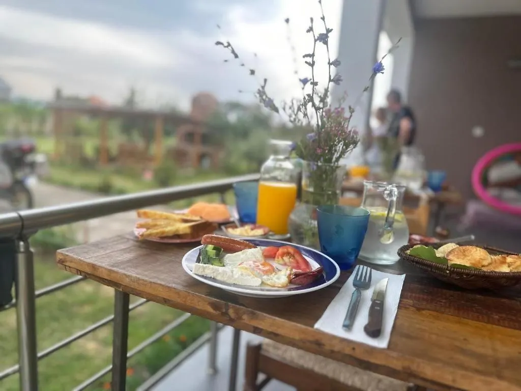 Hotel Villa Ballkan Grilë Bed & Breakfast
